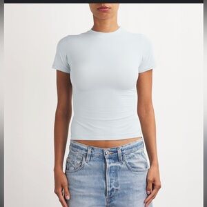 Skims fits everybody t-shirt